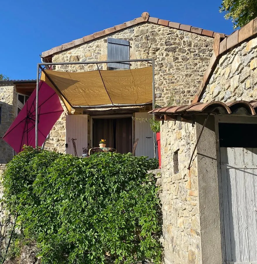 Holiday home Gite Les Douces Villa Vesseaux France