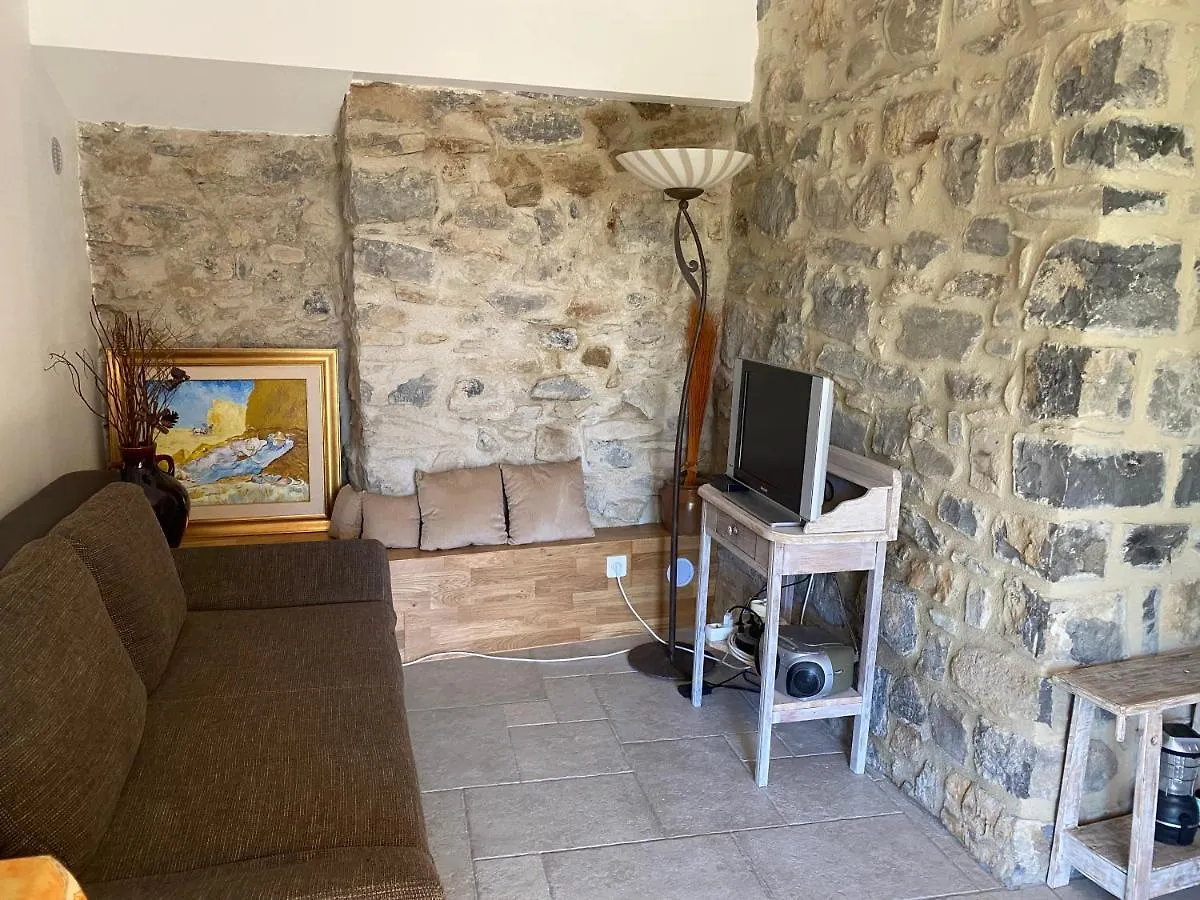 Сasa de vacaciones Gite Les Douces Villa Vesseaux